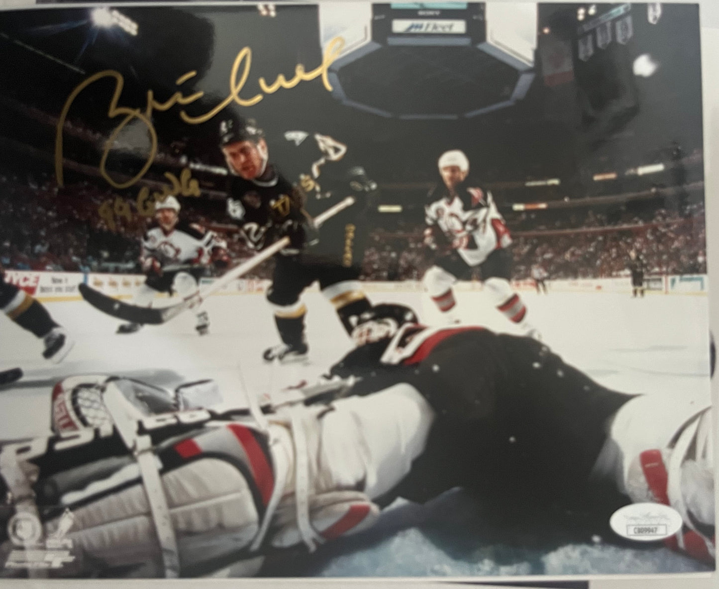 Brett Hull signed 8x10 Stanley Cup Champion GWG