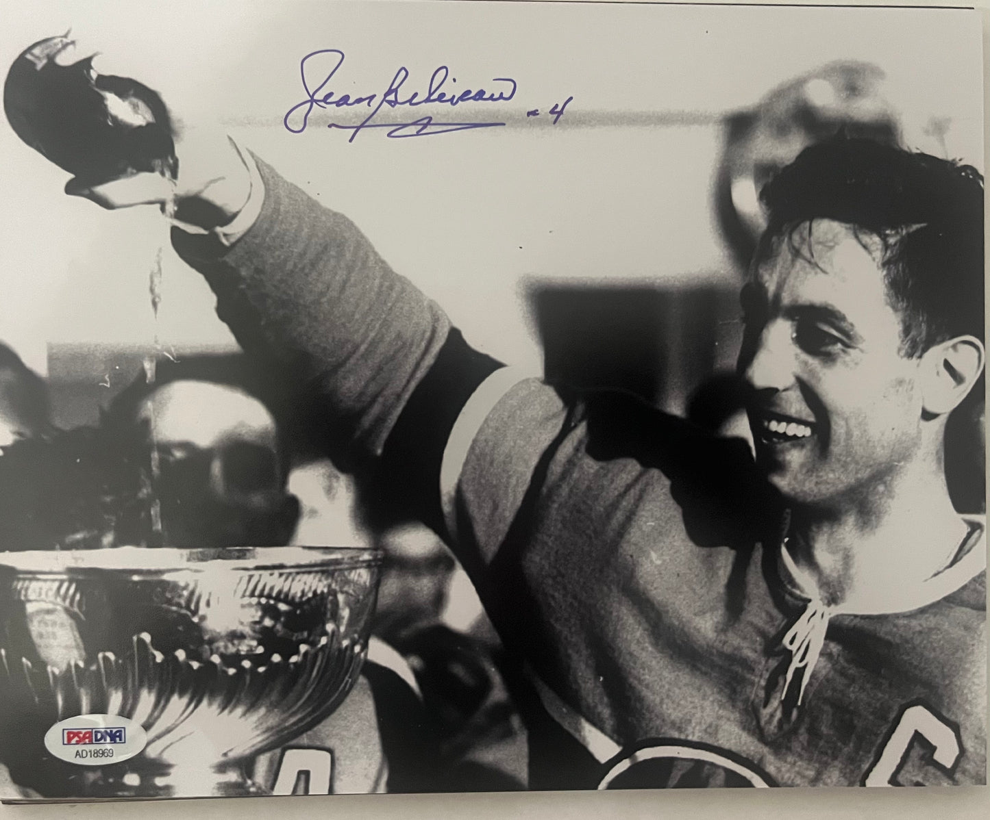 Jean Beliveau signed 8x10 Montreal HOF
