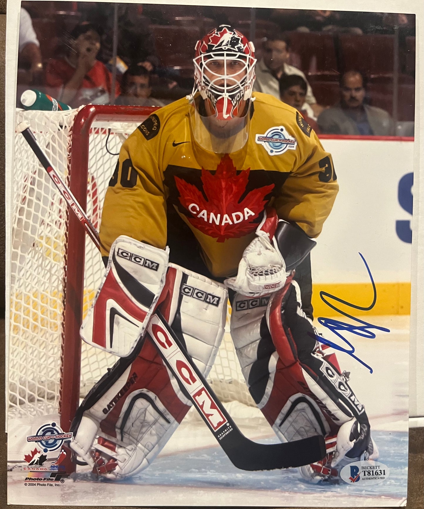 Martin Brodeur signed 8x10 Team Canada Beckett