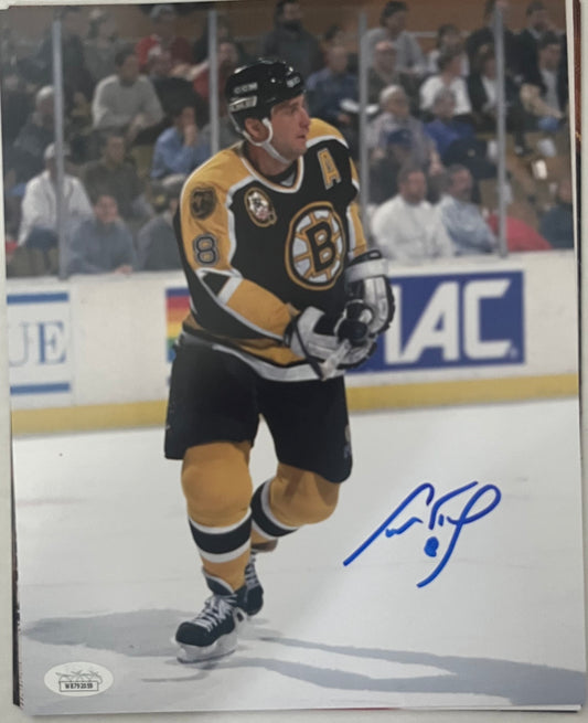 Cam Neely signed Bruins 8x10 w/ All Star patch.
