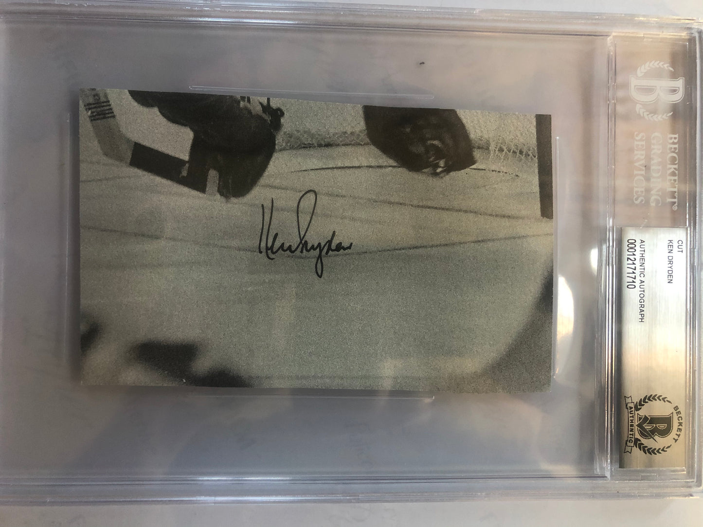 Ken Dryden Beckett encapsulated autograph cut RARE