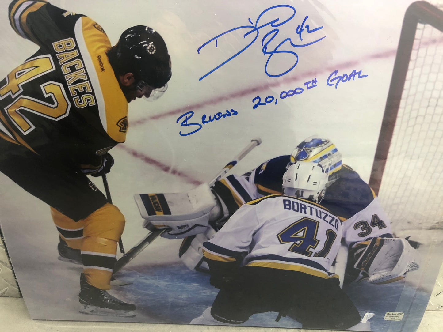 David Backes signed metallic 16x20 w/20,000 Bruins goal with Backes holo