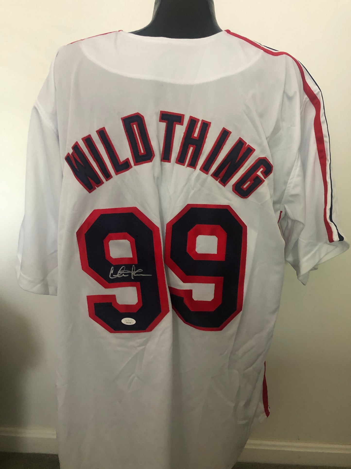 Charlie Sheen signed Indians custom jersey  MAJOR LEAGUE  with JSA  White