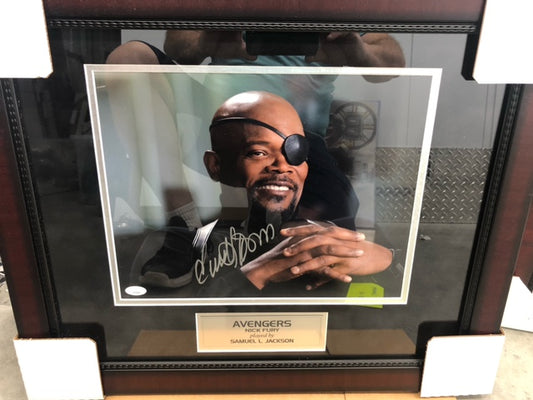 Avengers Samuel L Jackson signed and framed 11x14 with JSA