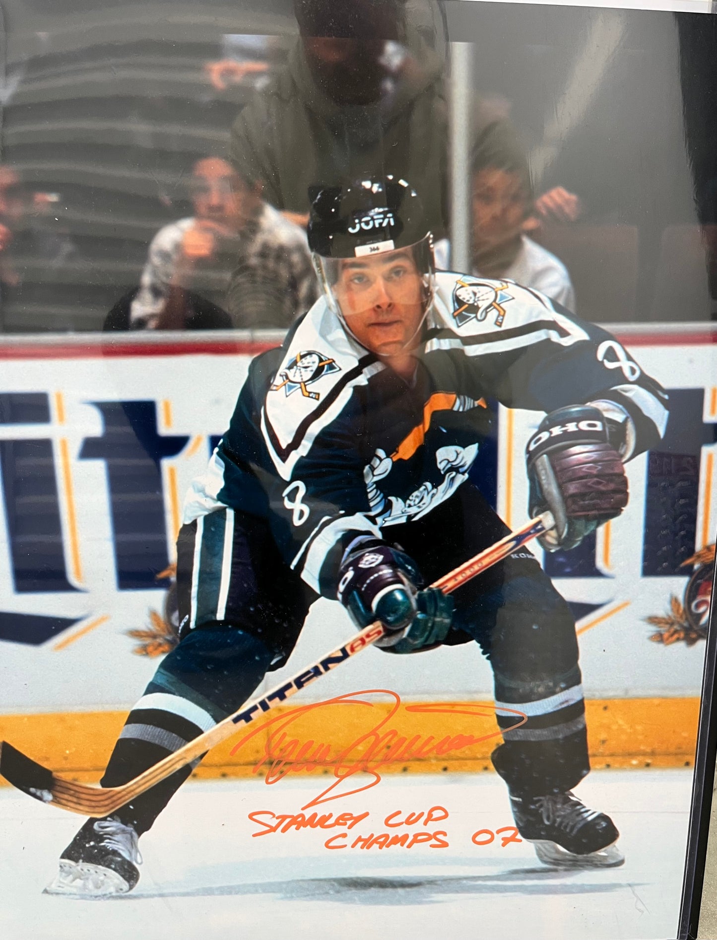 TEEMU SELANNE SIGNED 16x20 with Stanley Cup 2007 Champion inscription