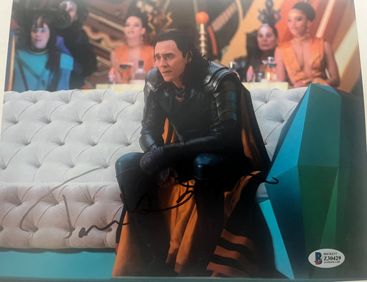 Tom Hiddleston signed 8x10  "LOKI"  Beckett COA
