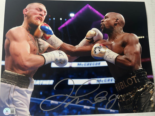 FLOYD MERRIWEATHER SIGNED 11X14   FIGHT PICTURE W/BECKETT CERT