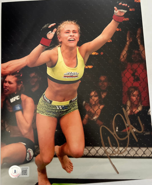 PAIGE VAN ZANT SIGNED 8X10  UFC  MODEL  W/BECKETT