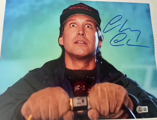 CHEVY CHASE SIGNED 11X14  CHRISTMAS VACATION W/BECKETT CERT