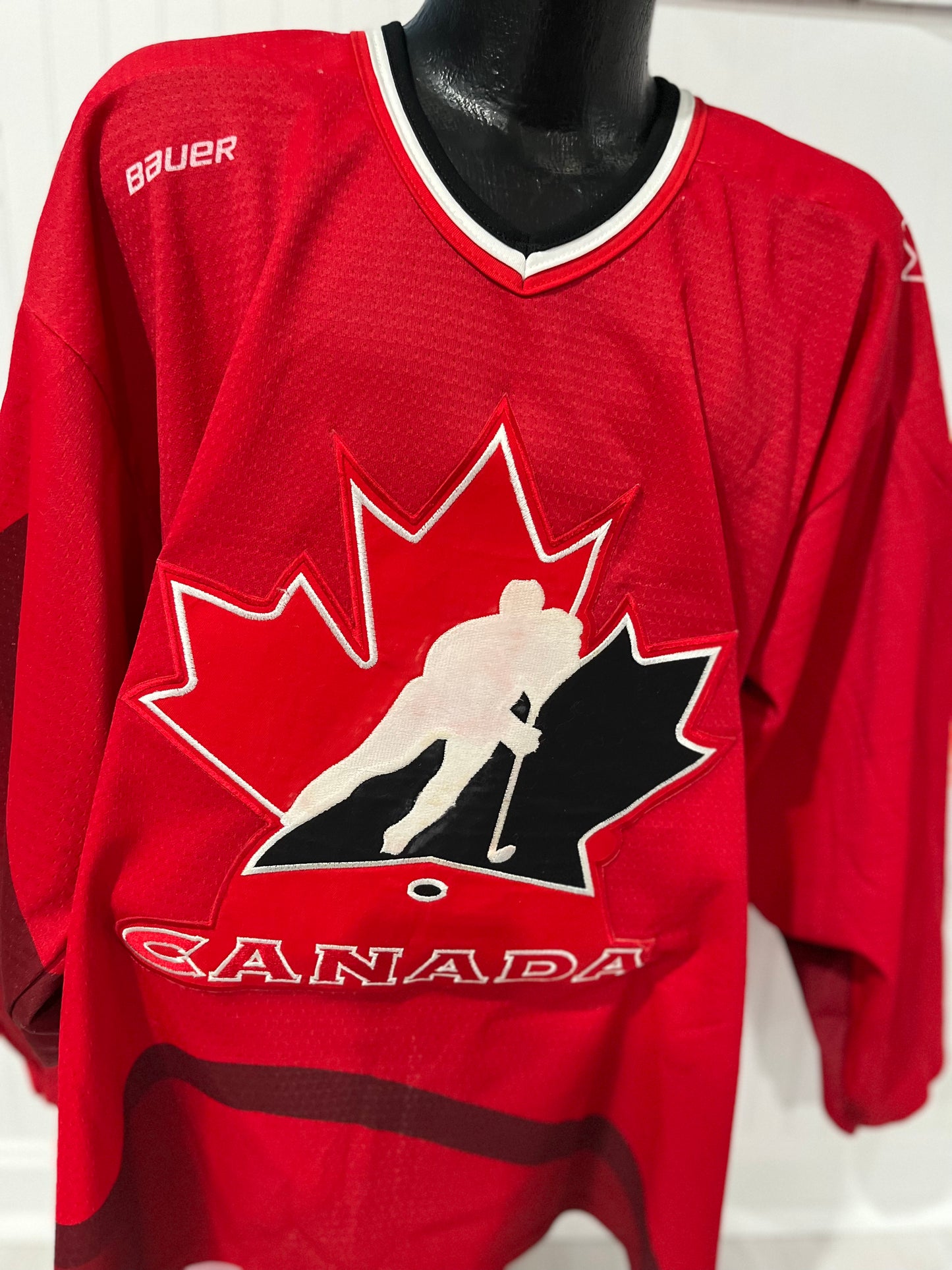 Team Canada  Ed Belfour signed Bauer authentic jersey