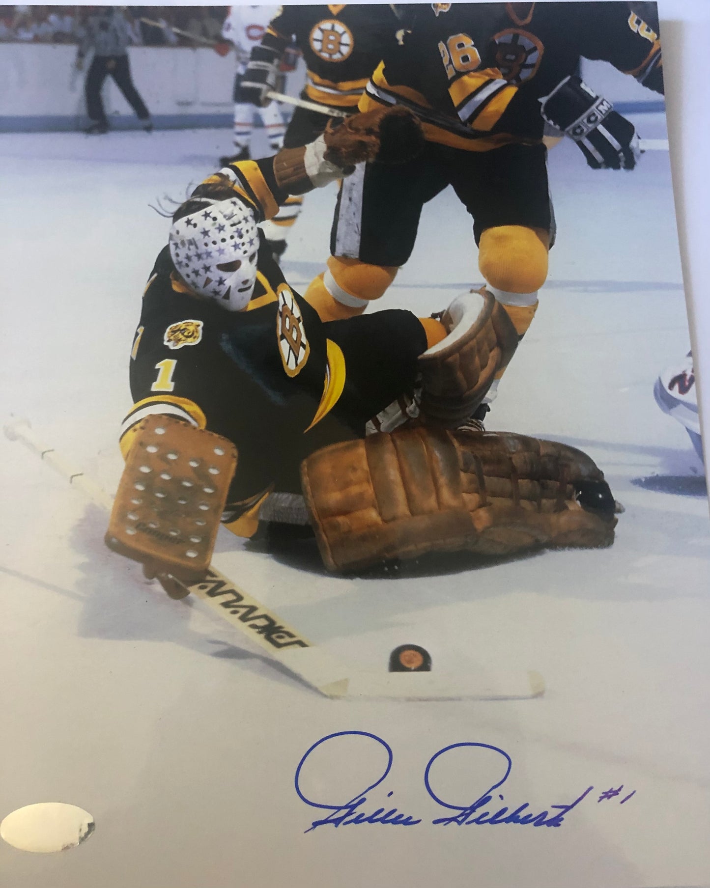 Gilles Gilbert signed 8x10 Boston Bruins